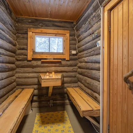 Kuukkeli Log Aurora- Secret Apartman