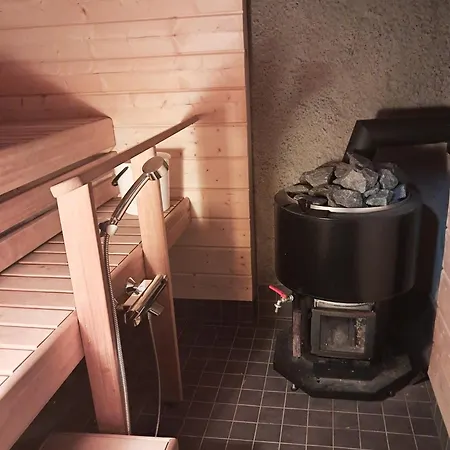 Kuukkeli Log Aurora- Secret 萨利色尔卡